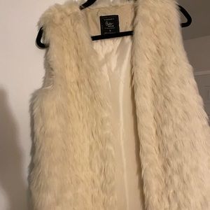 Furry Vest with pockets very comfortable